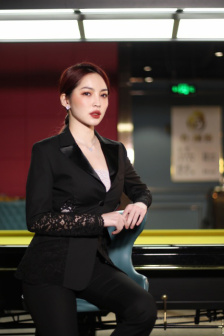脱美眉内衣小游戏